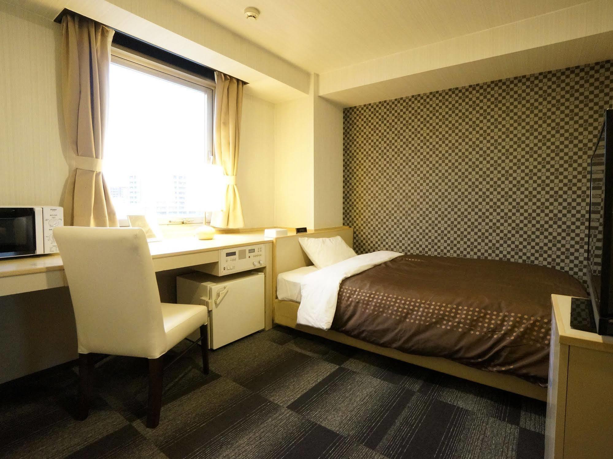 Livemax Kyoto Gojo Hotel Exterior photo